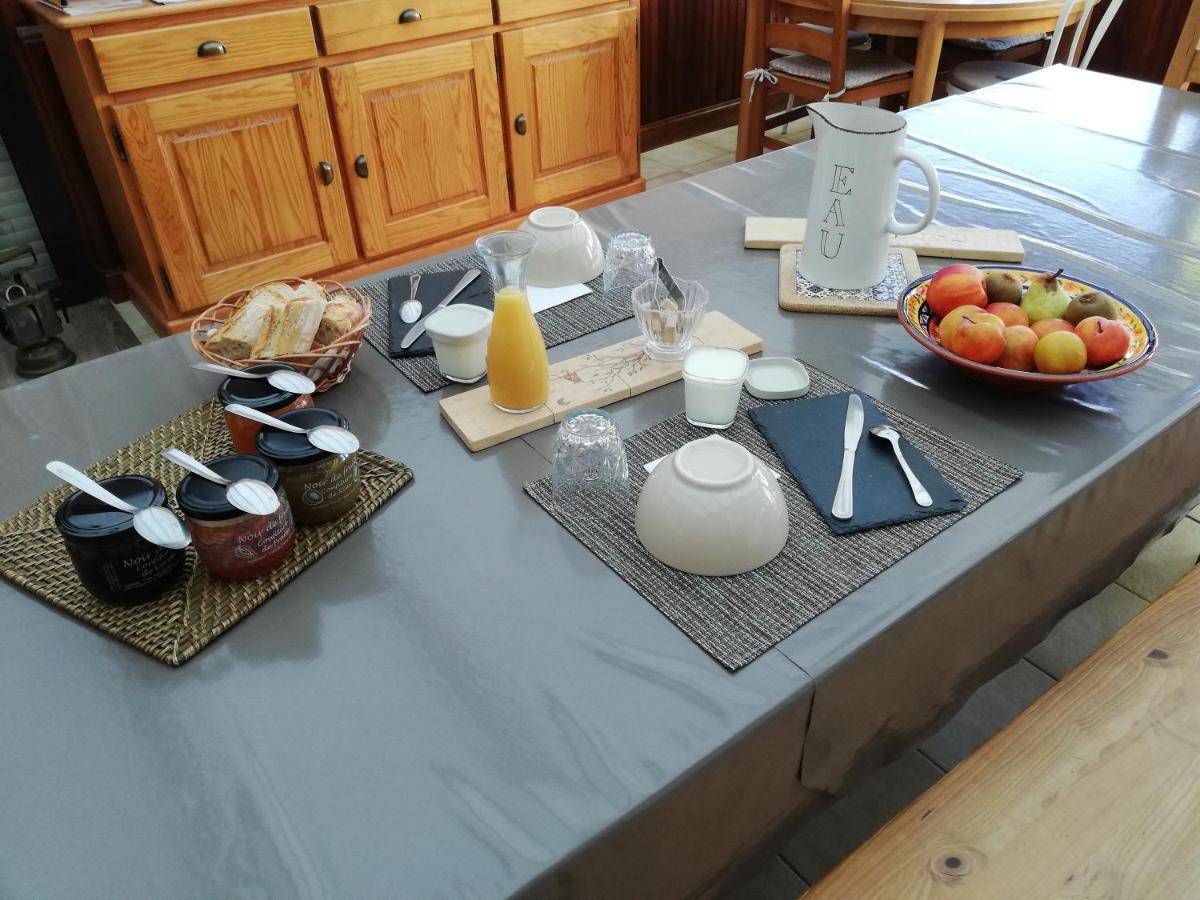 Bed and Breakfast Entre Marais Et Gatine Saint-Pompain Esterno foto